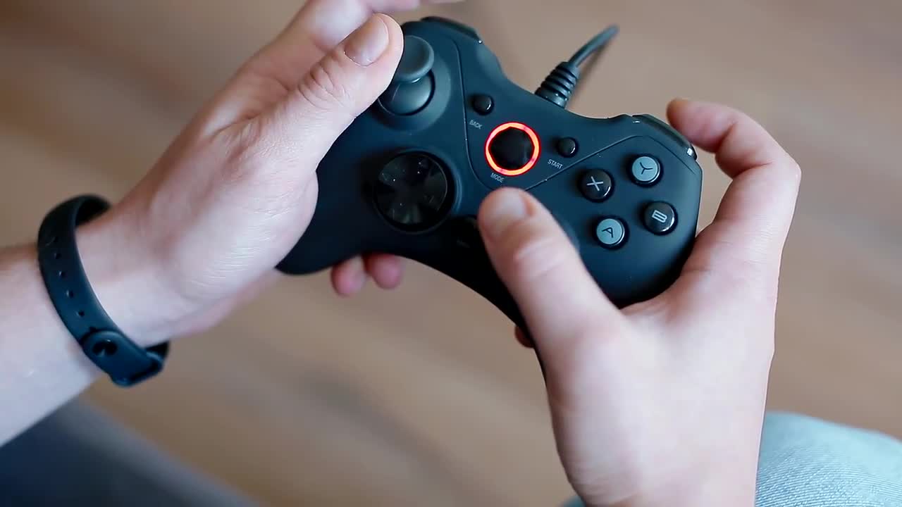 Top Reasons Why Game Controllers Are Better Than Keyboard & Mice